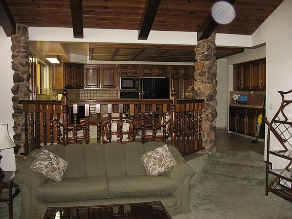 3rd image of 518 Boscoe Ct