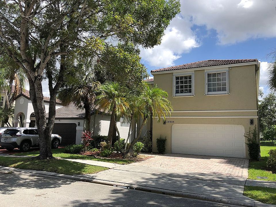1st image of 15935 NW 7th St