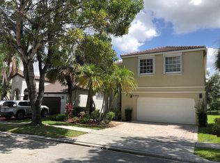 15935 NW 7th St, Pembroke Pines, FL 33028