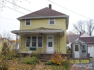 1008 Tacken St, Flint, MI 48532