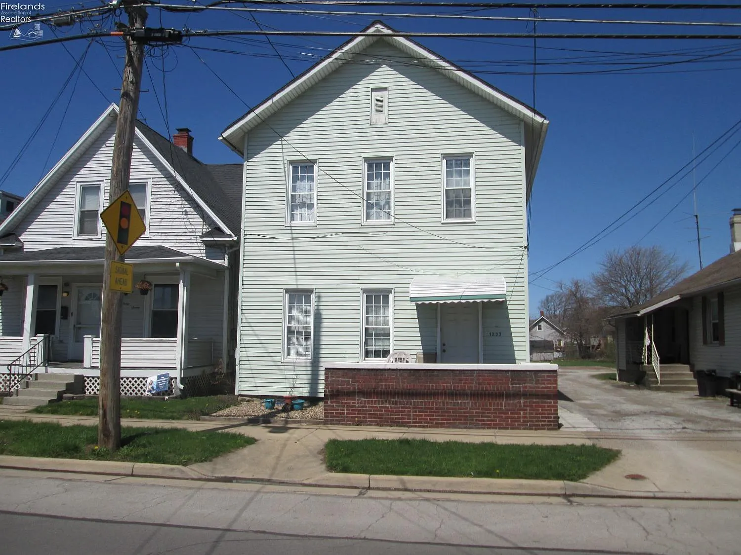 1233 W Monroe St photo 1