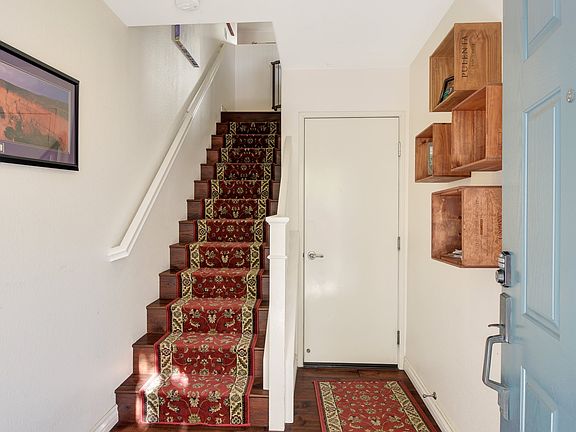 3rd image of 3149 Ibis Ln