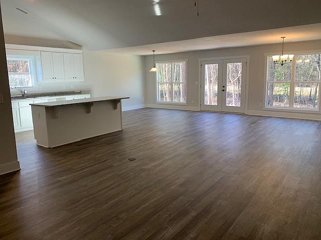 1st image of 482 Riley Cir NW