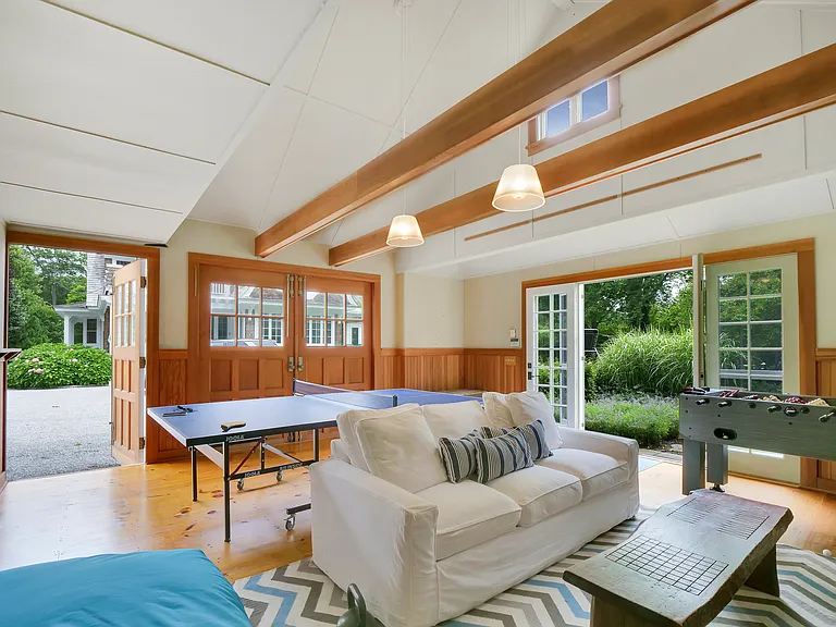 9 Ocean Ave — Photo 24