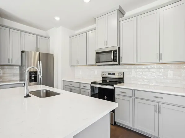 455 Upland Water Ct, Spartanburg, SC 29301