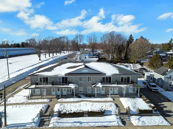 410 King St E #7, Prescott, ON K0E 1T1