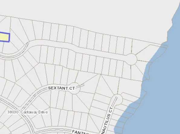 571 Helm Ct, Greenbackville, VA 23356