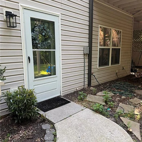 4857 Netherlands Pl — Photo 2