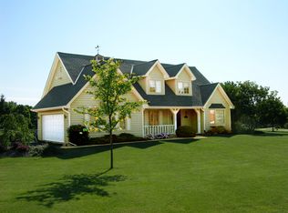 16390 Shagbark Ln, Brookfield, WI 53005