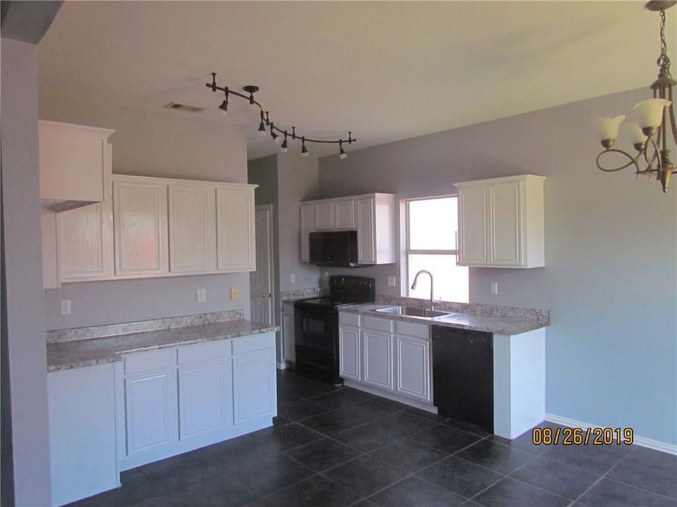 1st image of 319 Rock Ct