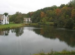 97 Rambling Brook Rd, Chappaqua, NY 10514