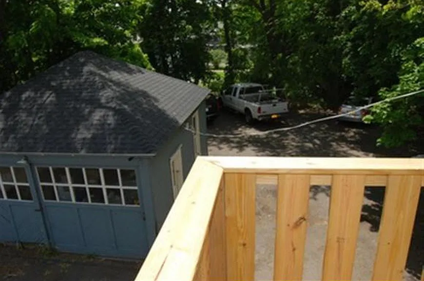 4 bed, 1.5 bath, 1544 sqft, $1,900 — Photo 2