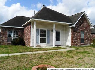 30437 Michelle Dr, Walker, LA 70785