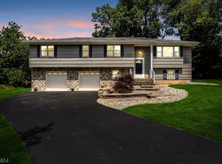 2207 Perrine Rd, Martinsville, NJ 08836
