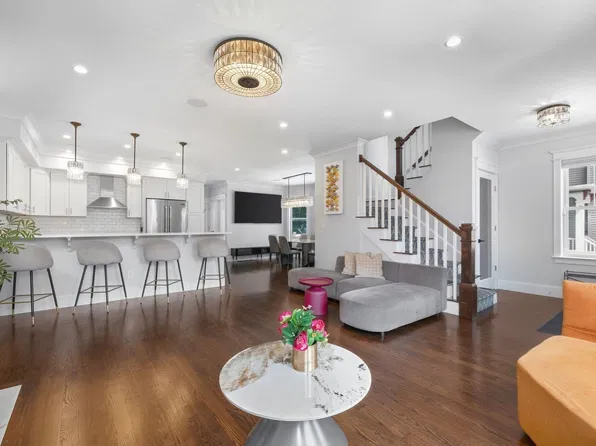 30 Port Norfolk St, Dorchester, MA 02122