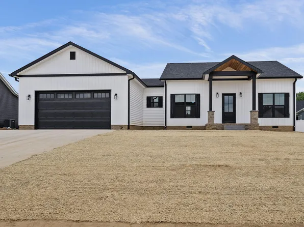 98 Clements Dr, Danville, KY 40422