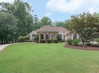 215 Spear Rd, Fayetteville, GA 30215