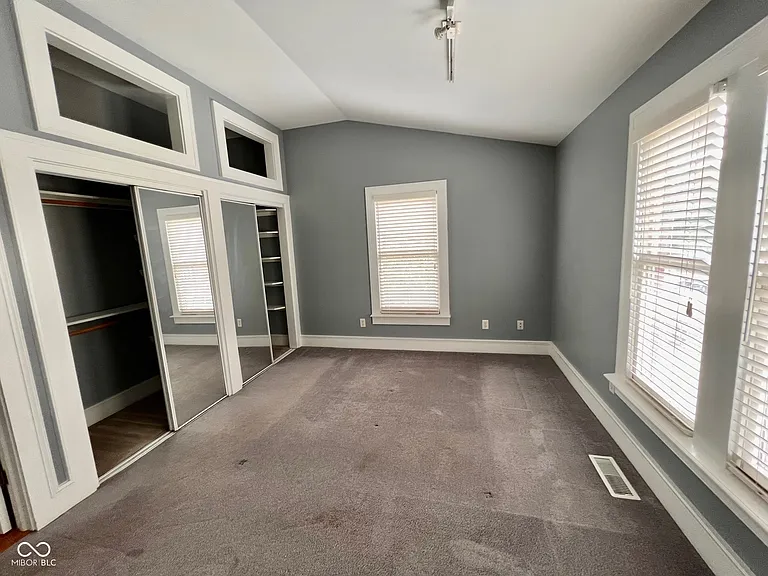 1347A N Park Ave — Photo 22