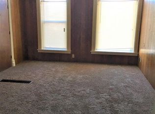 407 Chestnut St, Leavenworth, KS 66048