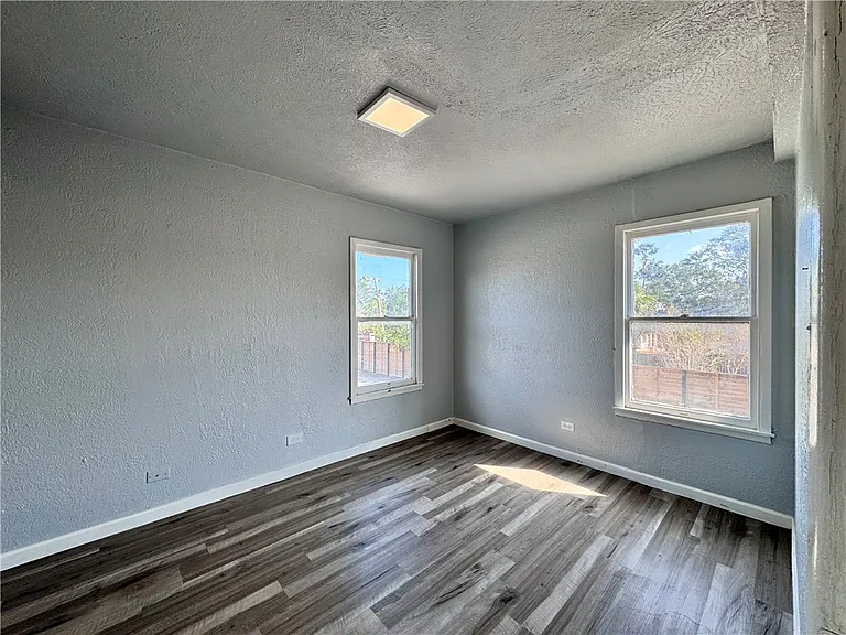3120 Santa Fe St #12 — Photo 5
