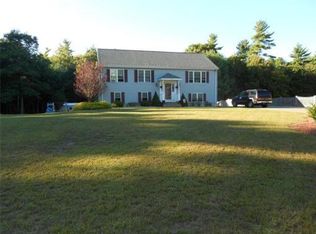 8 Meeting House Path, Middleboro, MA 02346