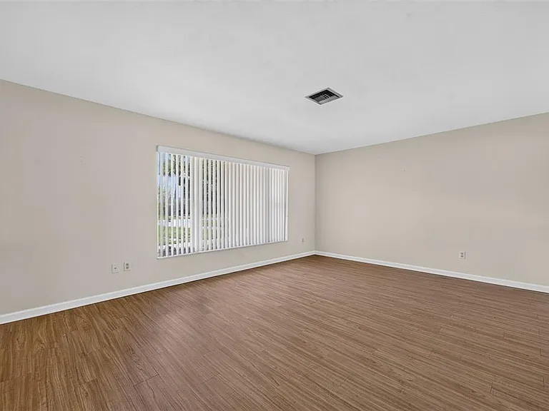 125 E Faith Ter — Photo 5