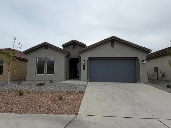 2452 Marble Ave NE, Rio Rancho, NM 87144