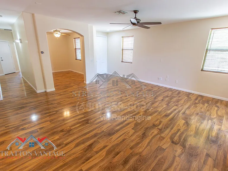 15272 W Jackson St — Photo 8