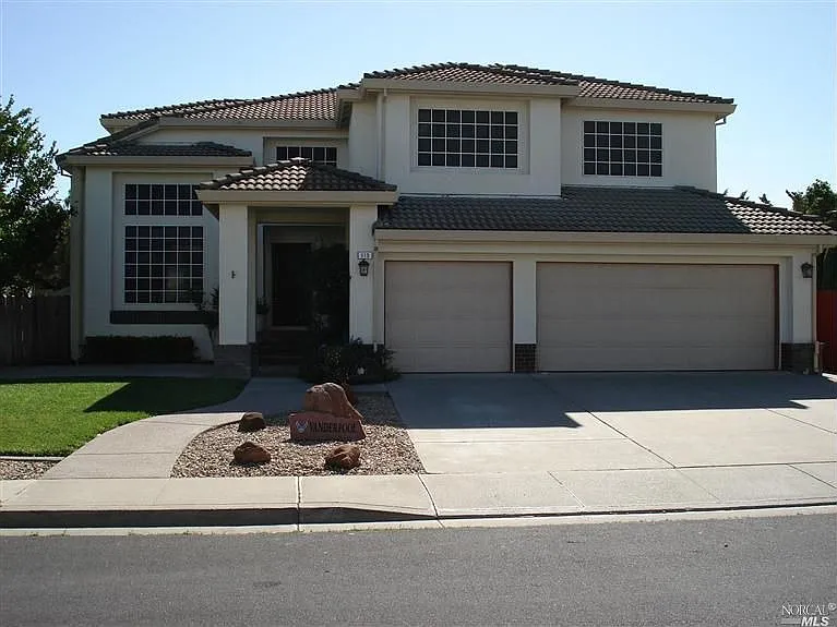 113 Deerglen Cir photo 1