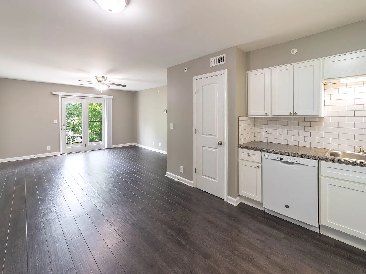 Autumn Ridge Apartment Community — Photo 4