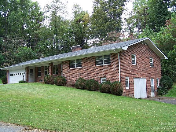 2nd image of 812 Freedom Dr