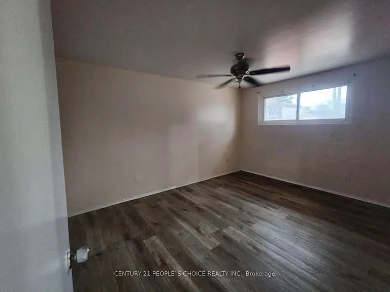 17 Seaborn Rd — Photo 6