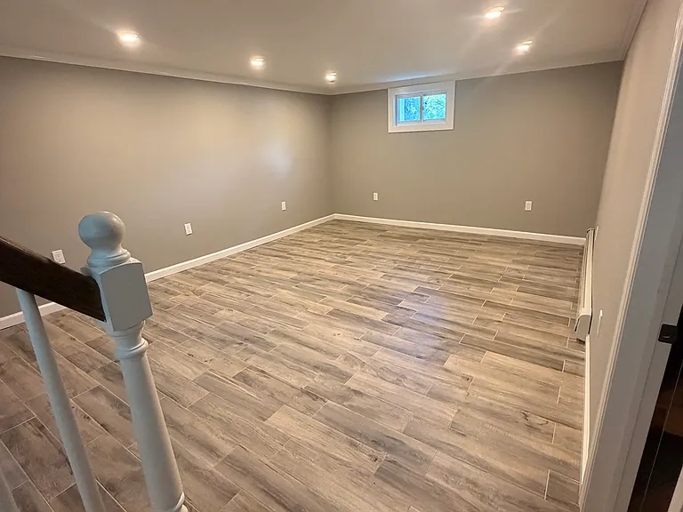 2127 Elise Ave — Photo 5