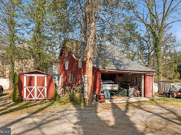 5th image of 671 Leopard Rd
