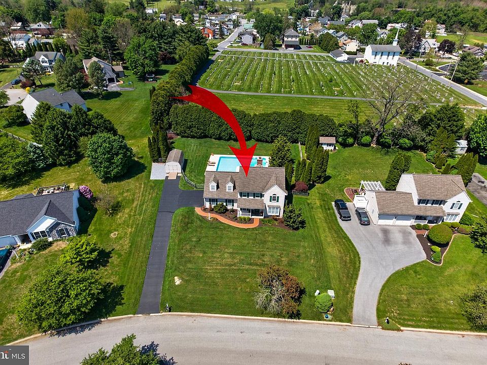 1st image of 315 Glen Run Dr