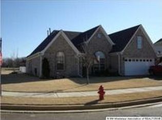 5594 Sugarberry Ln, Southaven, MS 38672