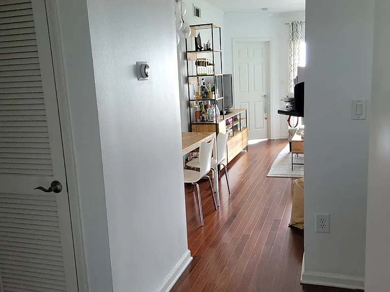275 13th St NE #1107 — Photo 20