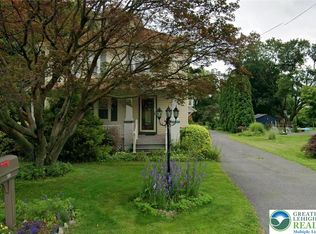 482 E Lawn Rd, Nazareth, PA 18064