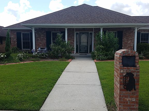 5th image of 58 Oak Alley Blvd