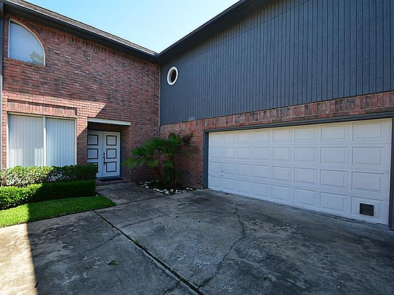 3rd image of 1123 Gloria Ct