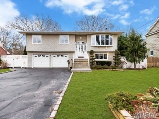 819 Sandra Ave West Islip Ny 11795 Zillow