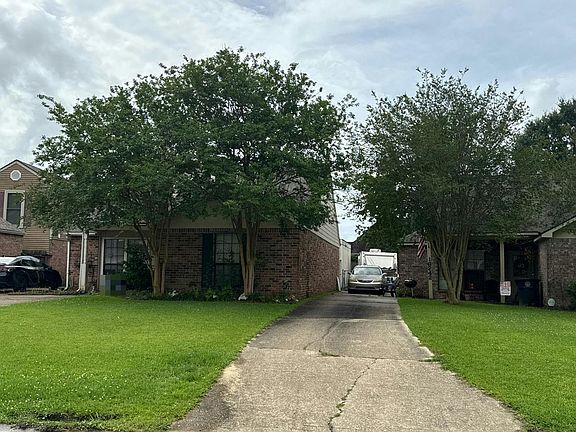 2nd image of 16252 Crepemyrtle Dr