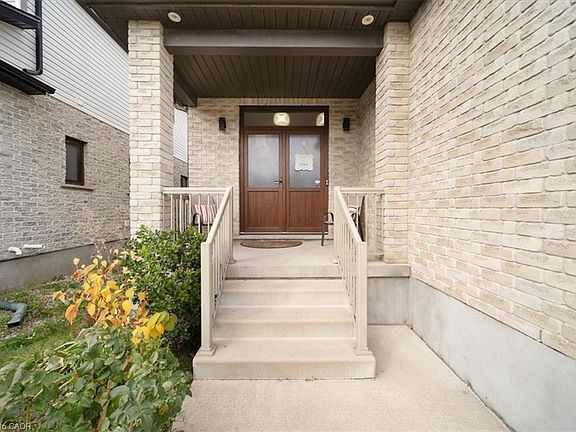 2nd image of 131 Maple Bush Dr