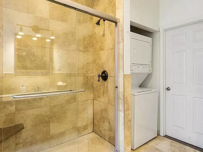 Bathroom - Washer / Dryer