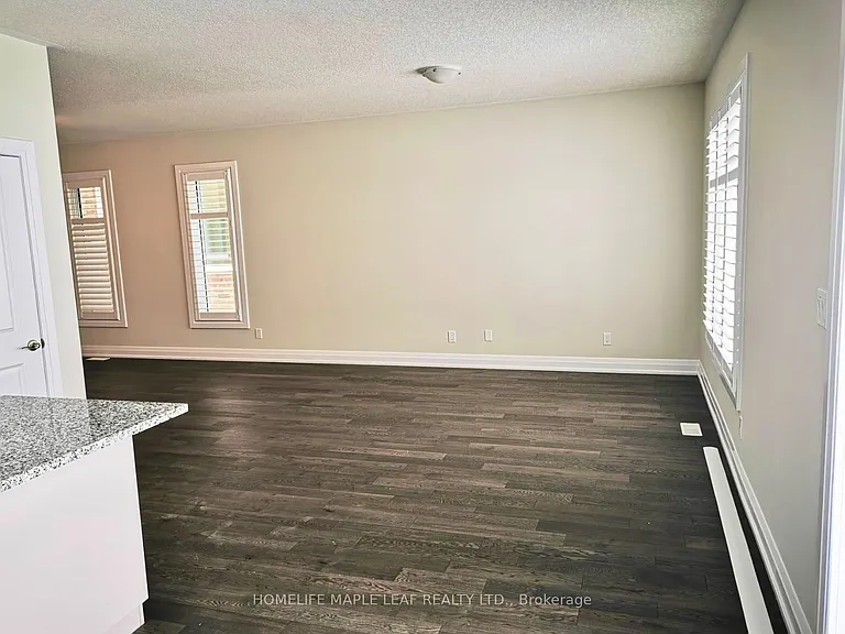 917 Valencia Ct — Photo 7