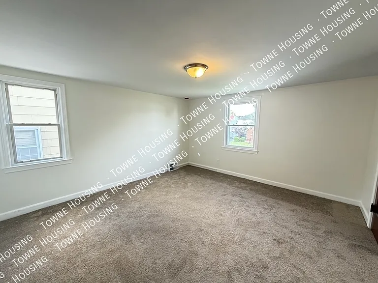 26 Janet St #RIGHT — Photo 11