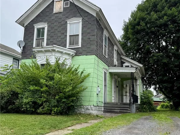 418 N Bellinger St, Herkimer, NY 13350
