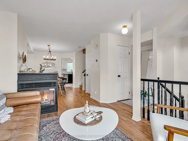 10 Hintonburg Pl #11 — Photo 6