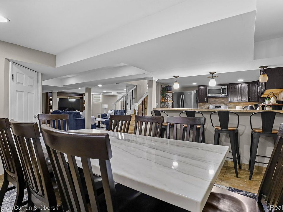 6233 Oakman Blvd, photo 29
