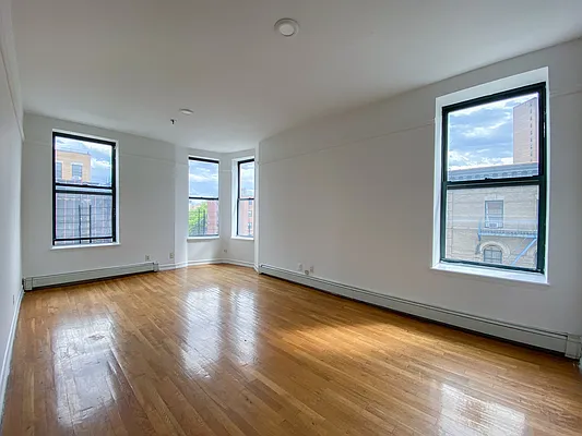 Rented by MAPT Residential LLC | media 1